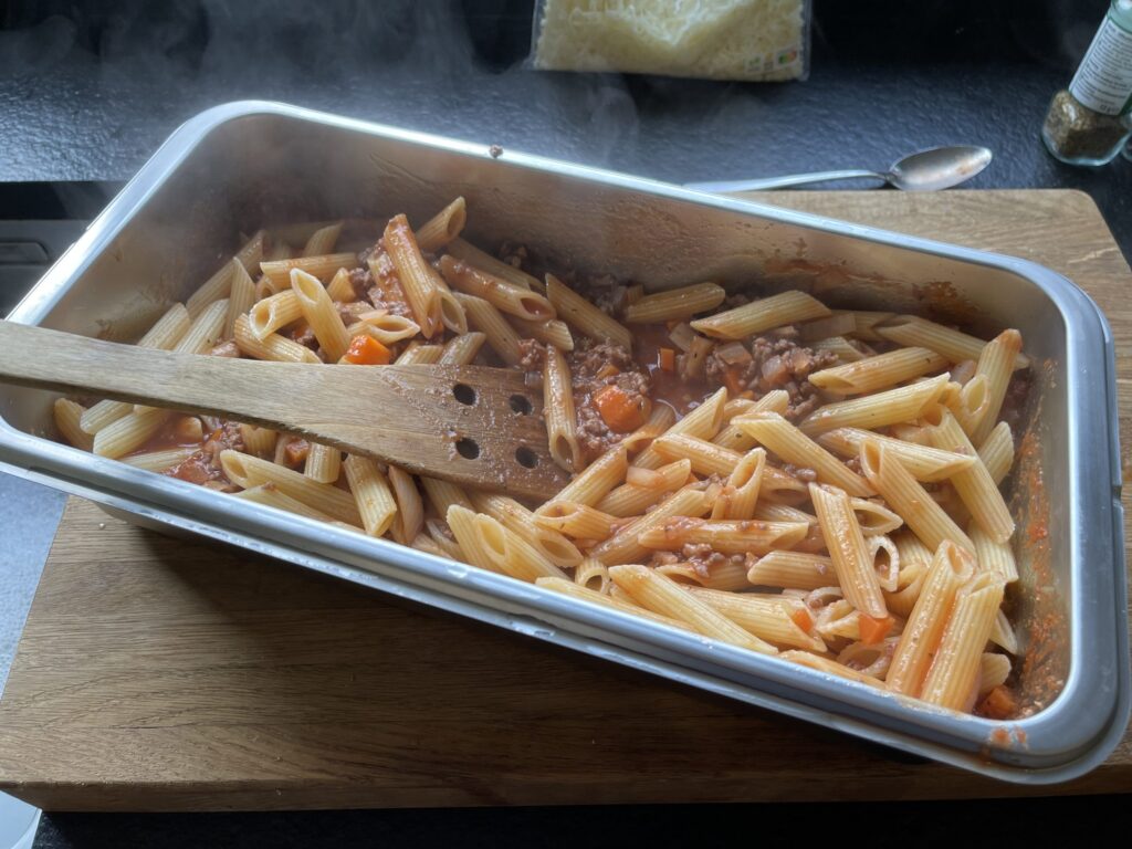 pasta met 2 sausen in stoomoven